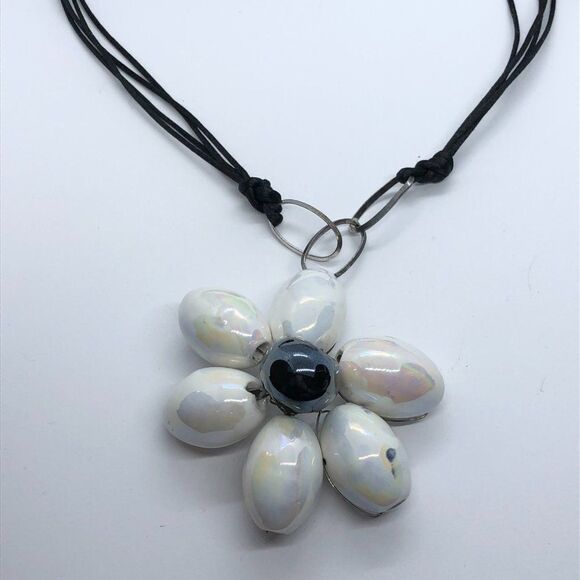 Unique REEB Italy 925 Sterling Silver, Nylon Cord & Chunky Bead Flower Necklace - Picture 3 of 8